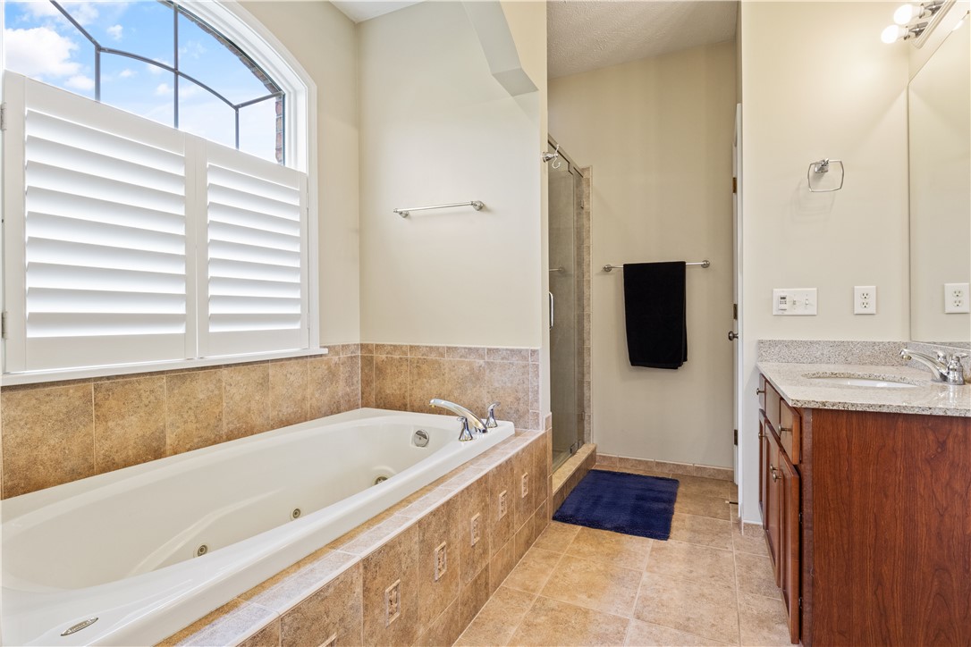 1127 Canopy Trail Webster, NY 14580 - Photo 23 of 50