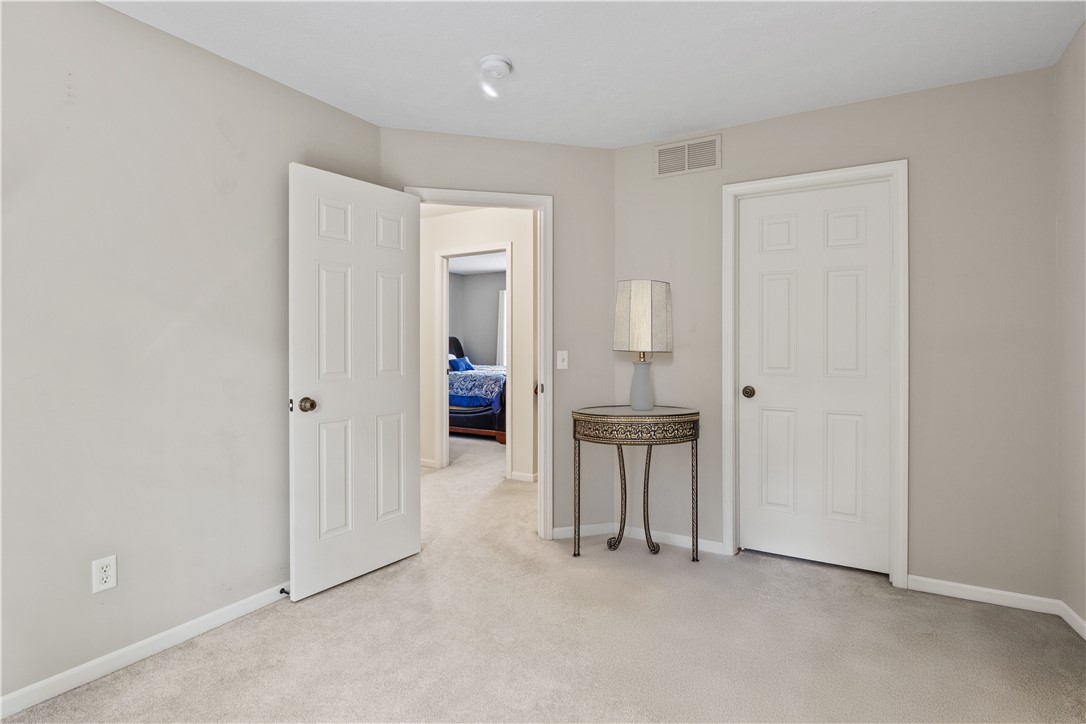 1127 Canopy Trail Webster, NY 14580 - Photo 34 of 50