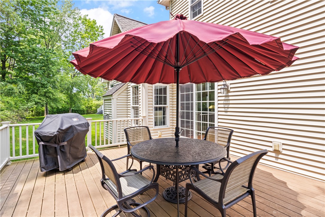 1127 Canopy Trail Webster, NY 14580 - Photo 40 of 50