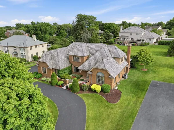 $1,799,000 | 313 Trinity Lane, Oak Brook, IL 60523