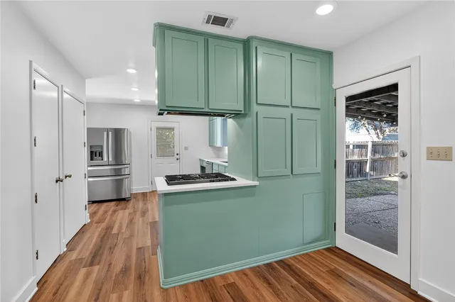 $2,500 | 1006 Holt Street, College Station, TX 77840