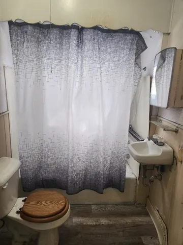 $115,000 | 628 Hillsboro Street, Berlin, NH 03570