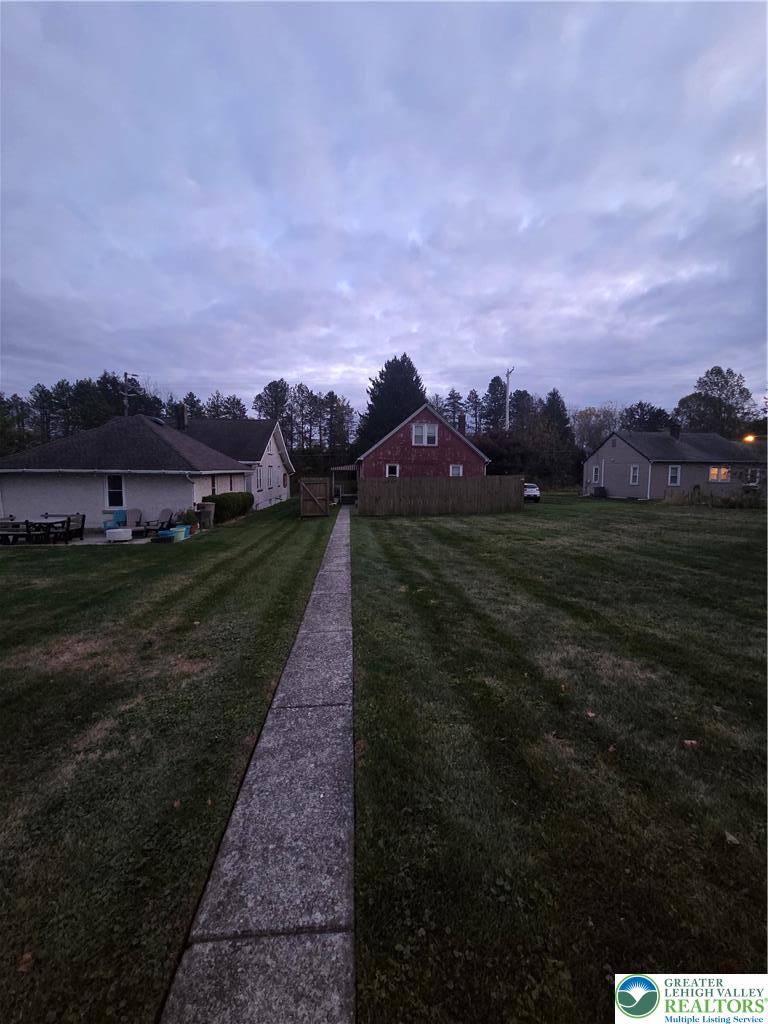 511 East Lawn Road Nazareth, PA 18064 - Photo 14 of 43 Gallery Image 14
