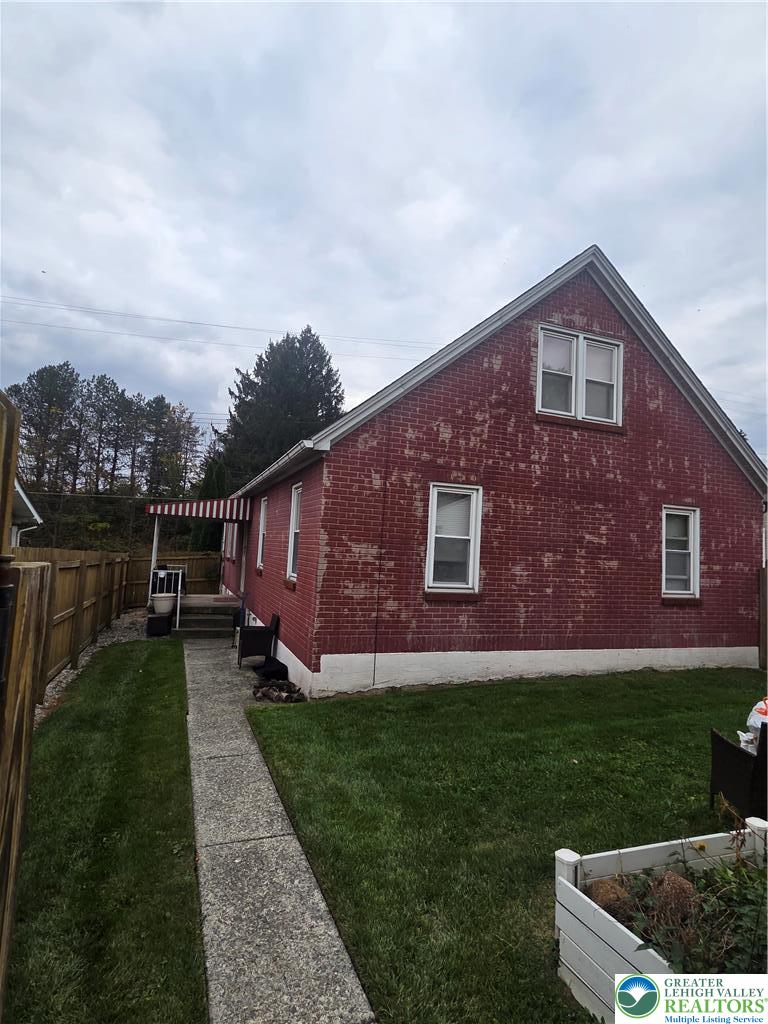 511 East Lawn Road Nazareth, PA 18064 - Photo 7 of 43 Gallery Image 7