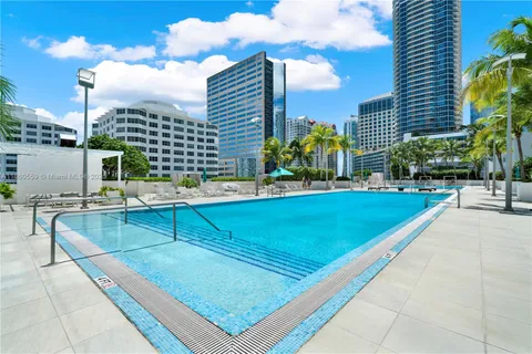 $379,000 | 950 Brickell Bay Drive, Unit 802, Miami, FL 33131