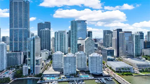 $379,000 | 950 Brickell Bay Drive, Unit 802, Miami, FL 33131