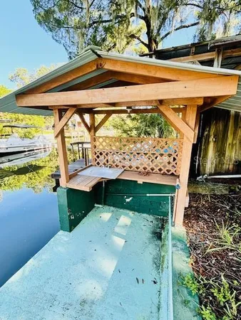 $1,950 | 6125 Beacon Point Drive, Weeki Wachee, FL 34607
