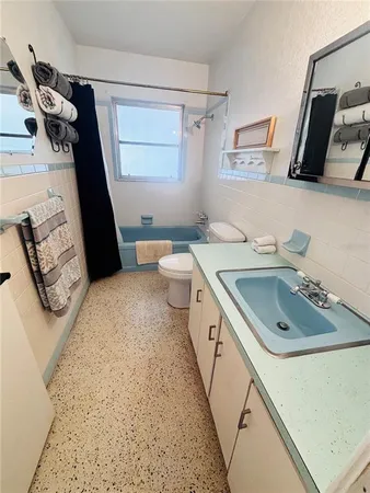 $1,950 | 6125 Beacon Point Drive, Weeki Wachee, FL 34607