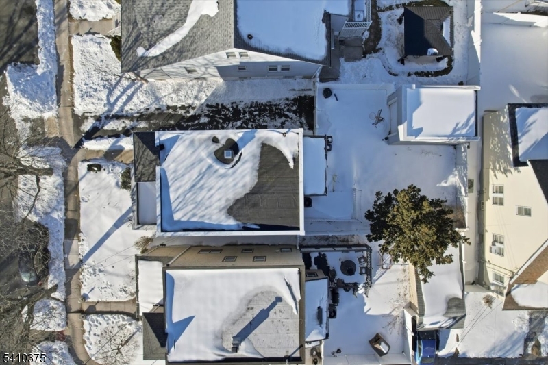 362 Crawford Terrace Union, NJ 07083 - Photo 5 of 35