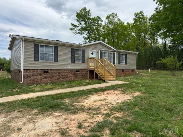 3112 Red House Road Appomattox, VA 24522 - Photo 1 of 14 a front view of house with yard and green space
