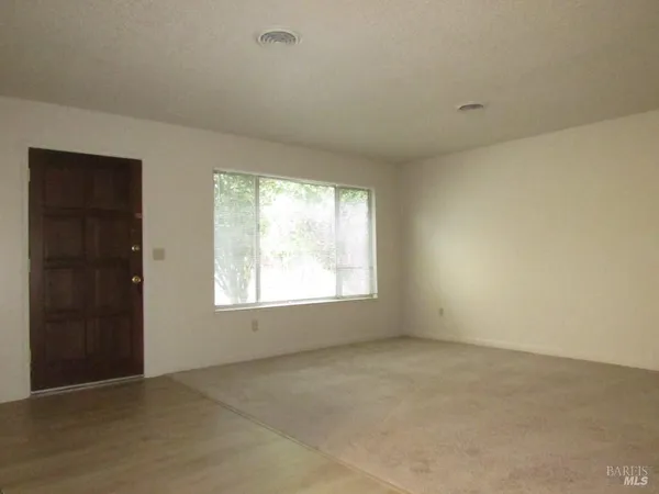 $609,000 | 344-340 El Rio Court, Ukiah, CA 95482