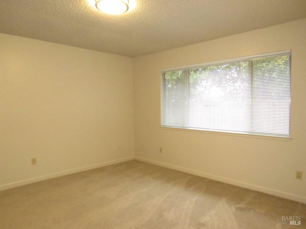 344-340 El Rio Court Ukiah, CA 95482 - Photo 8 of 18