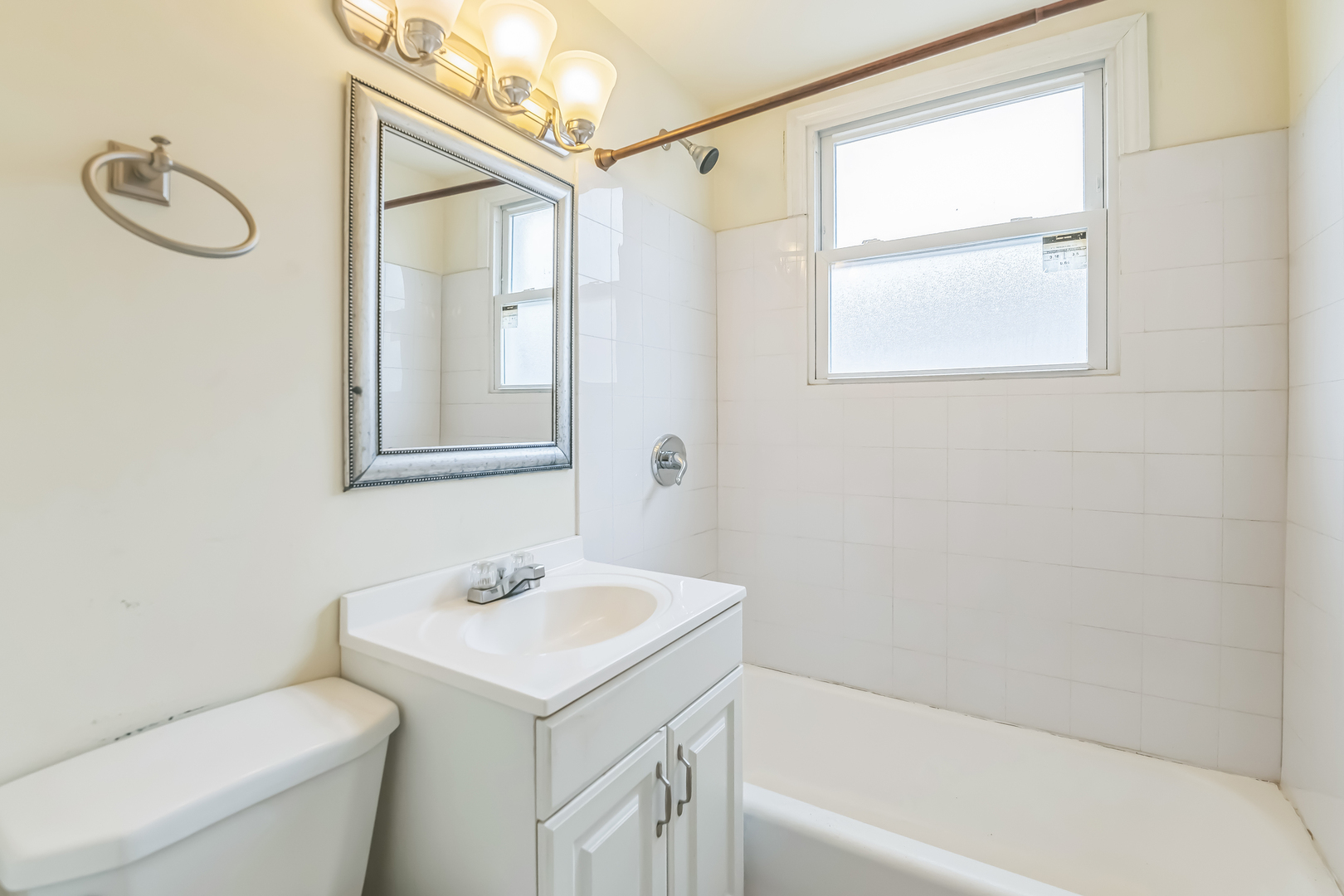 12817 South Racine Avenue Chicago, IL 60827 - Photo 11 of 15