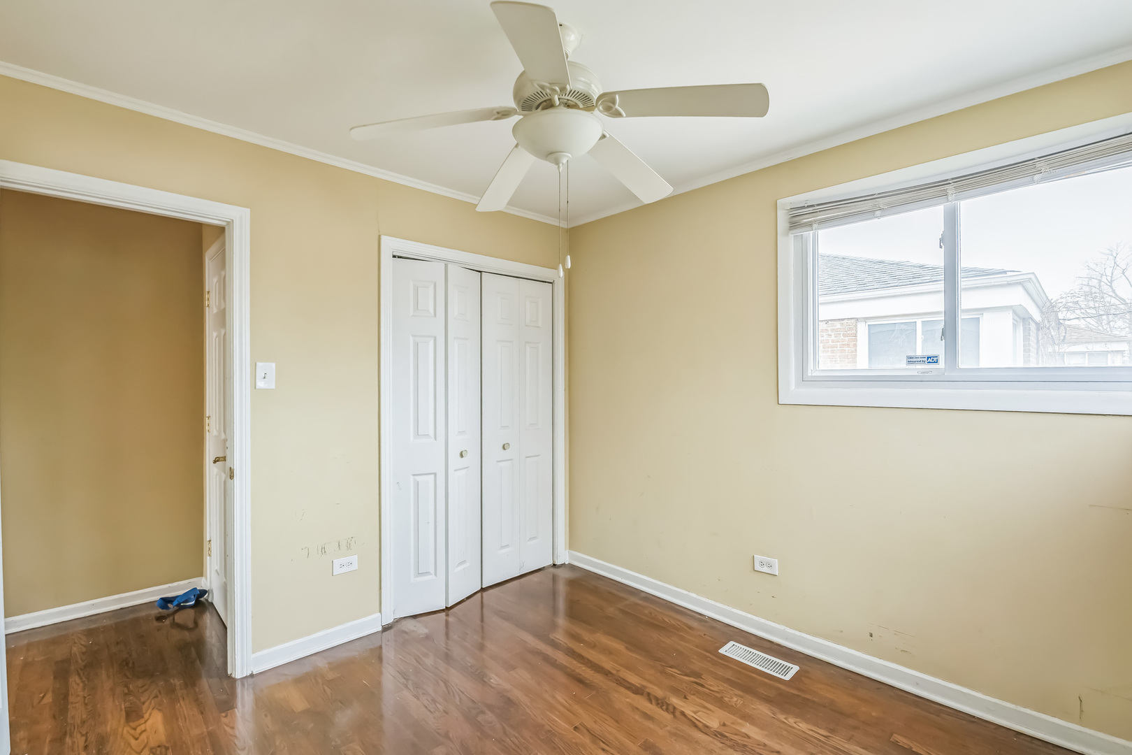 12817 South Racine Avenue Chicago, IL 60827 - Photo 7 of 15