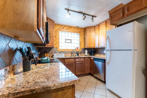 $750,000 | 1922 A Edgewood Avenue, Friendship, WI 53934