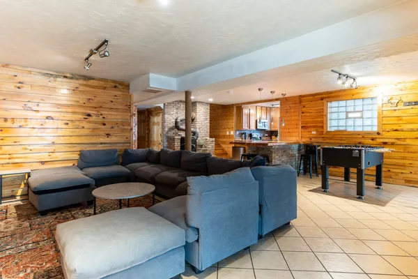 $750,000 | 1922 A Edgewood Avenue, Friendship, WI 53934