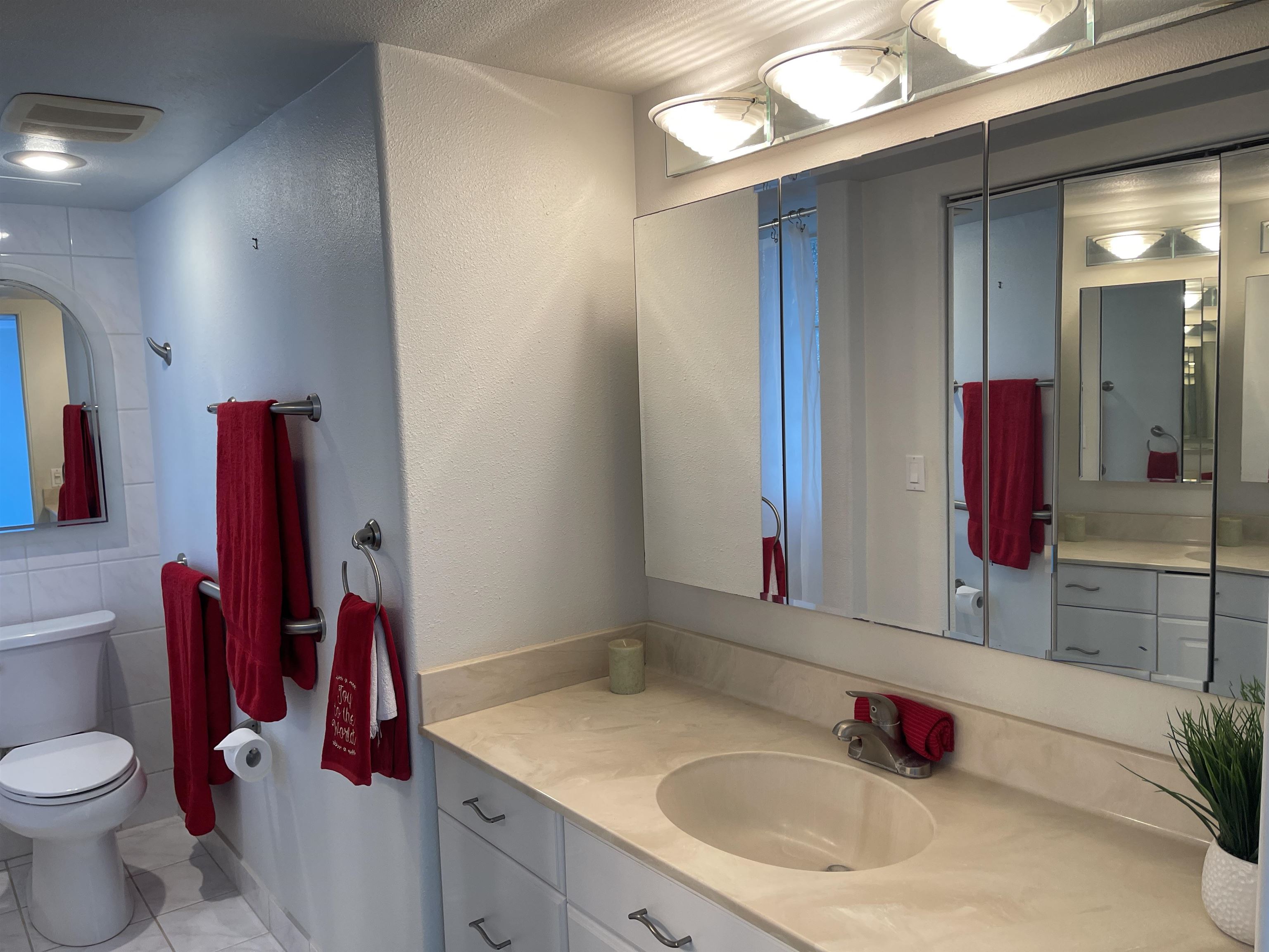 4327 Lower Honoapiilani Road, Unit 608 Lahaina, HI 96761 - Photo 15 of 40 Gallery Image 15