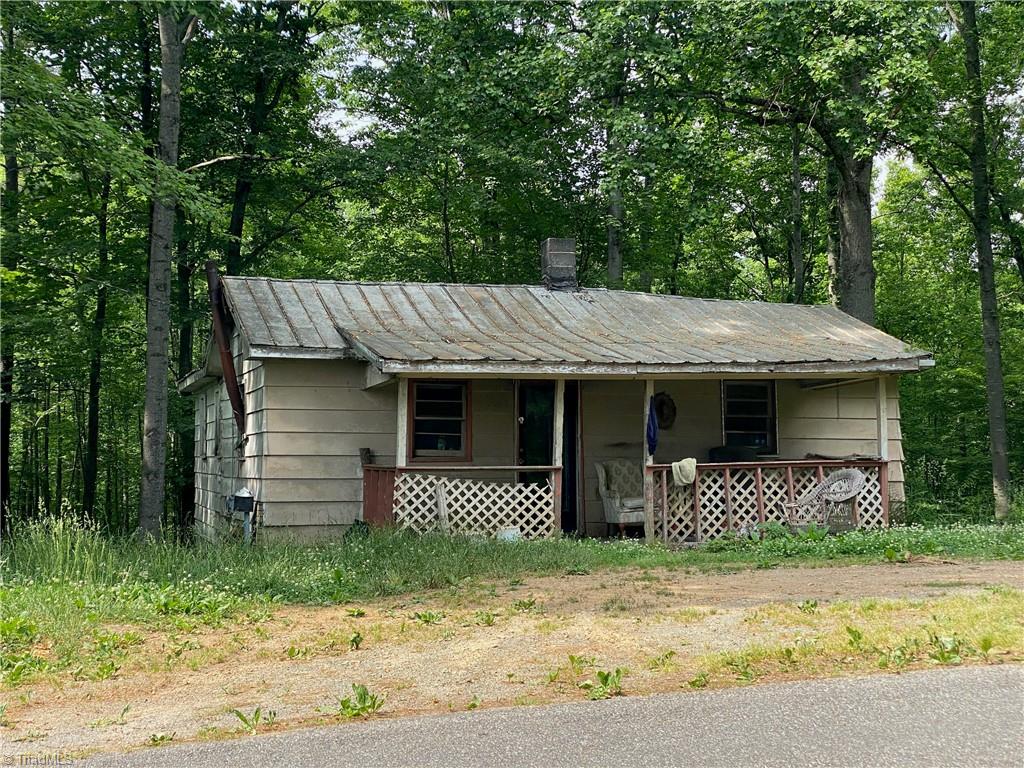 882 Homeplace Road Ararat, VA 24053 - Photo 14 of 16 Gallery Image 14