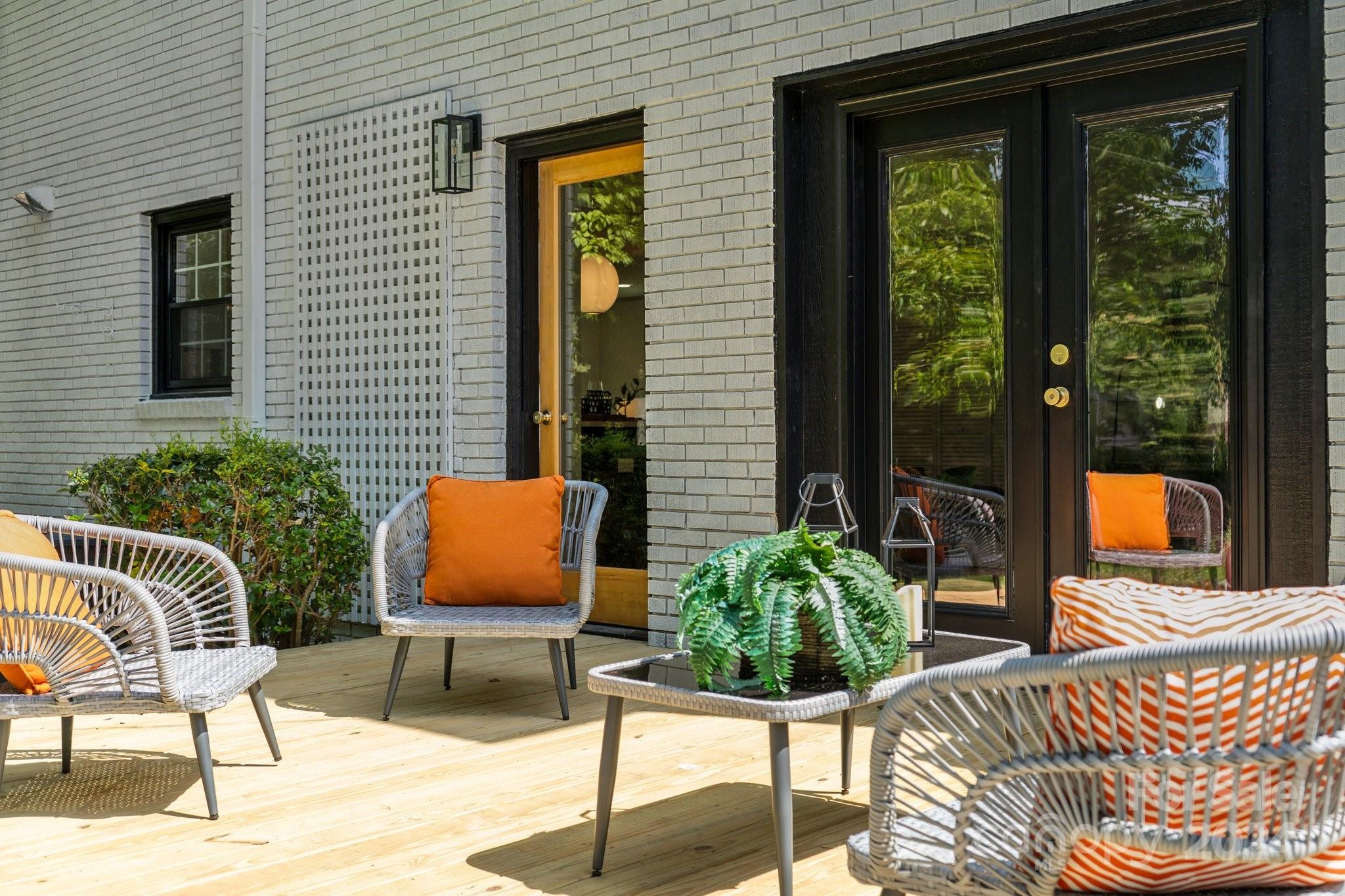 716 Sandridge Road Charlotte, NC 28210 - Photo 34 of 37 Gallery Image 34