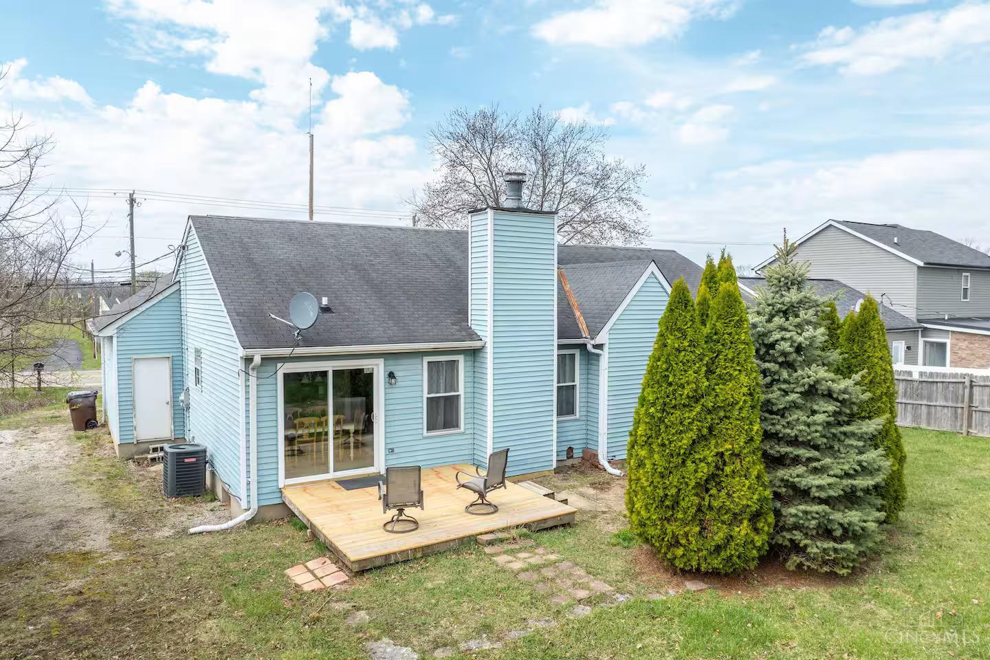 916 South Main Street Monroe, OH 45050 - Photo 2 of 34