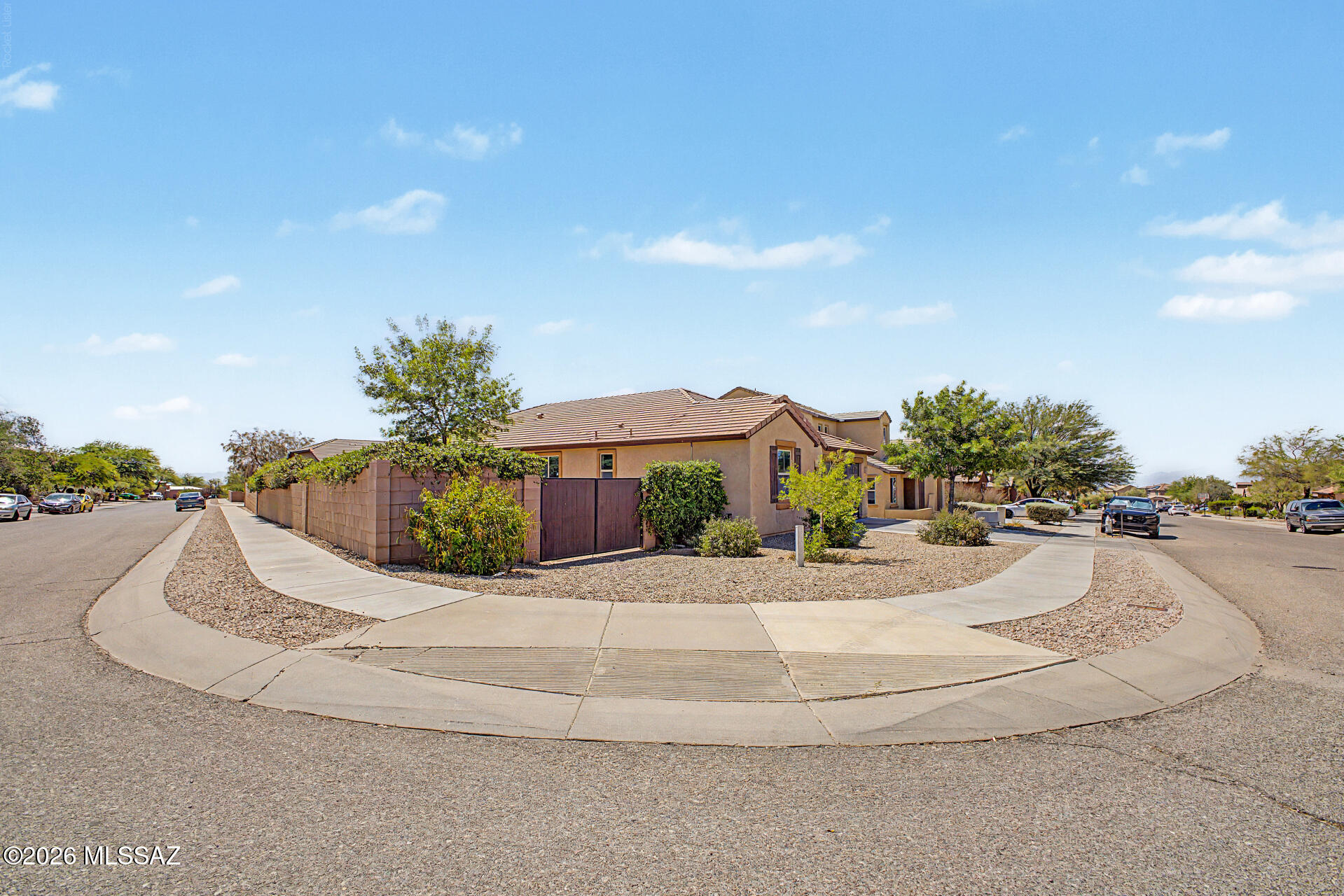 726 South Desert Haven Road Vail, AZ 85641 - Photo 1 of 32 1 - Desert Haven