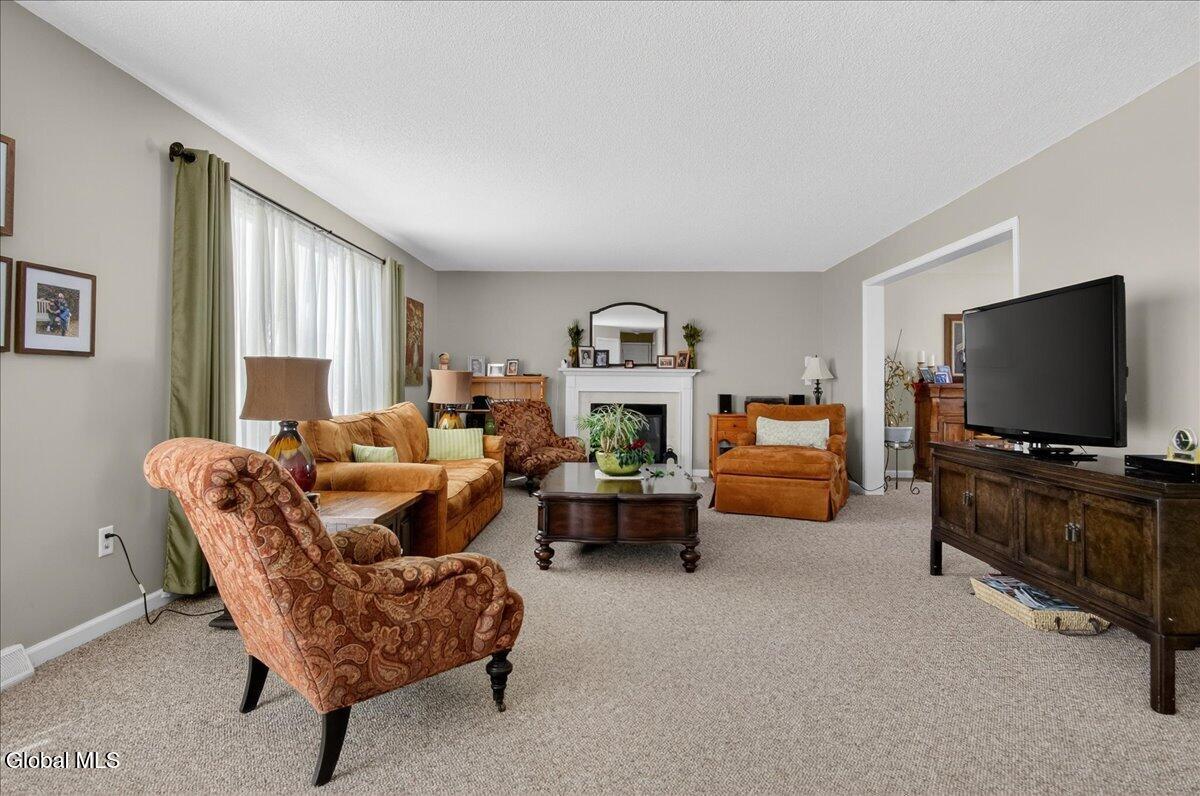 28 Stableford Place Halfmoon, NY 12118 - Photo 15 of 48 43-28 STABLEFORD-6