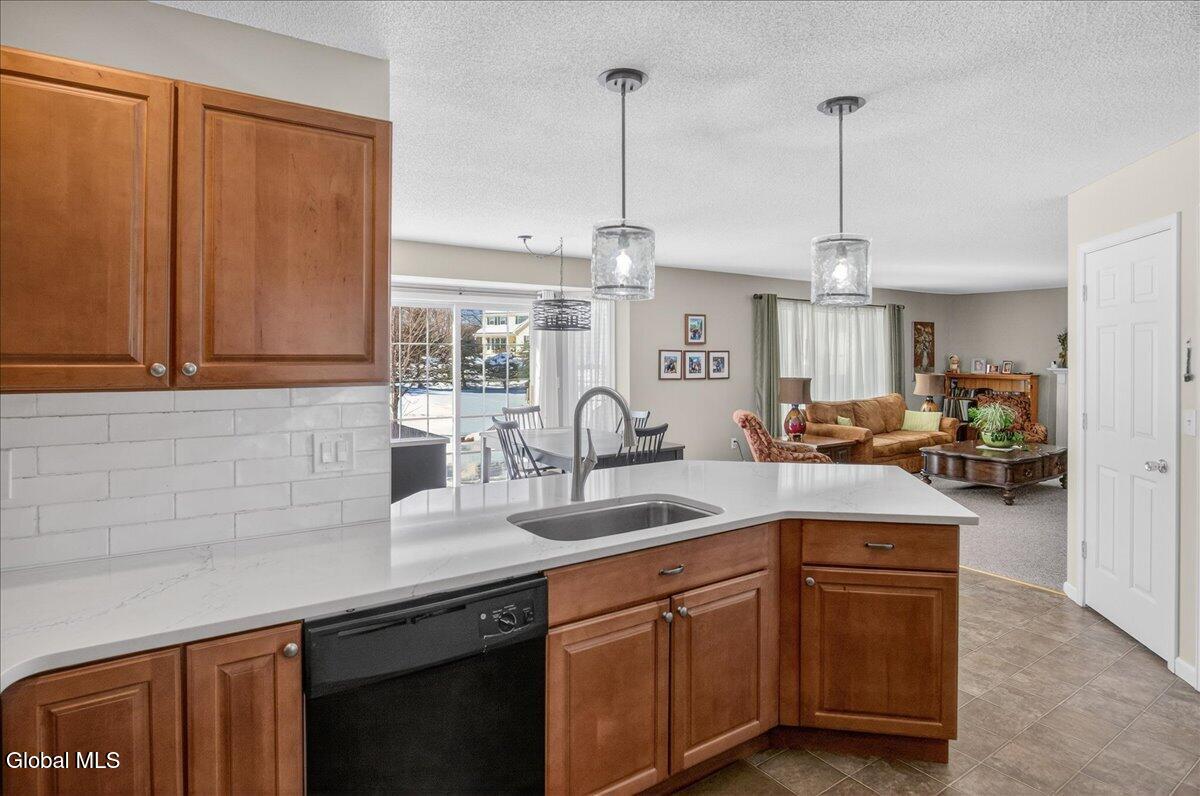 28 Stableford Place Halfmoon, NY 12118 - Photo 16 of 48 31-28 STABLEFORD-17