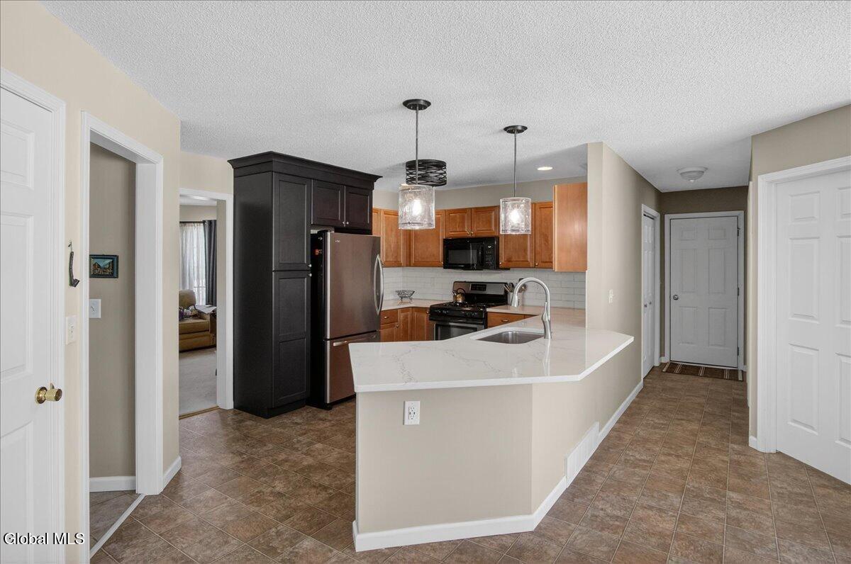 28 Stableford Place Halfmoon, NY 12118 - Photo 19 of 48 33-28 STABLEFORD-15