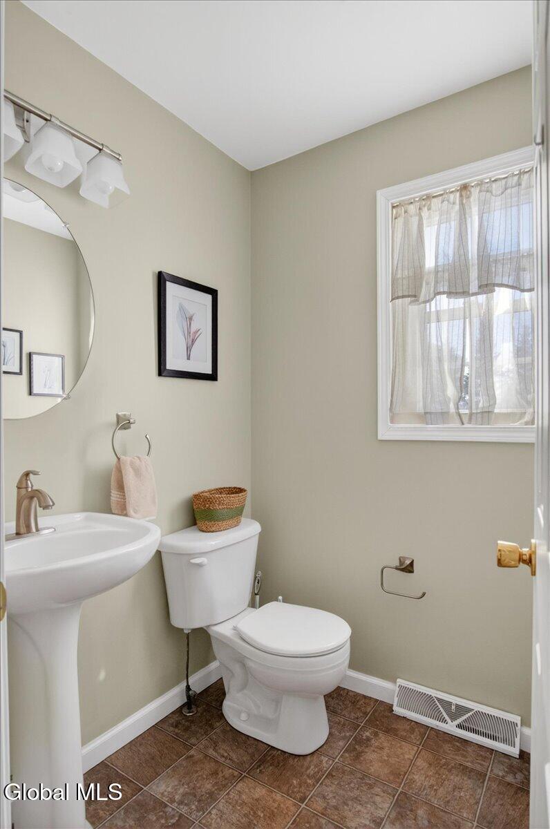 28 Stableford Place Halfmoon, NY 12118 - Photo 23 of 48 29-28 STABLEFORD-19