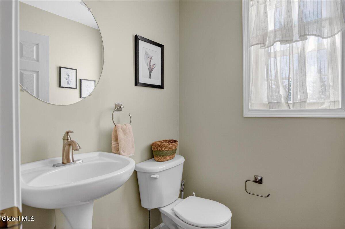 28 Stableford Place Halfmoon, NY 12118 - Photo 24 of 48 28-28 STABLEFORD-20