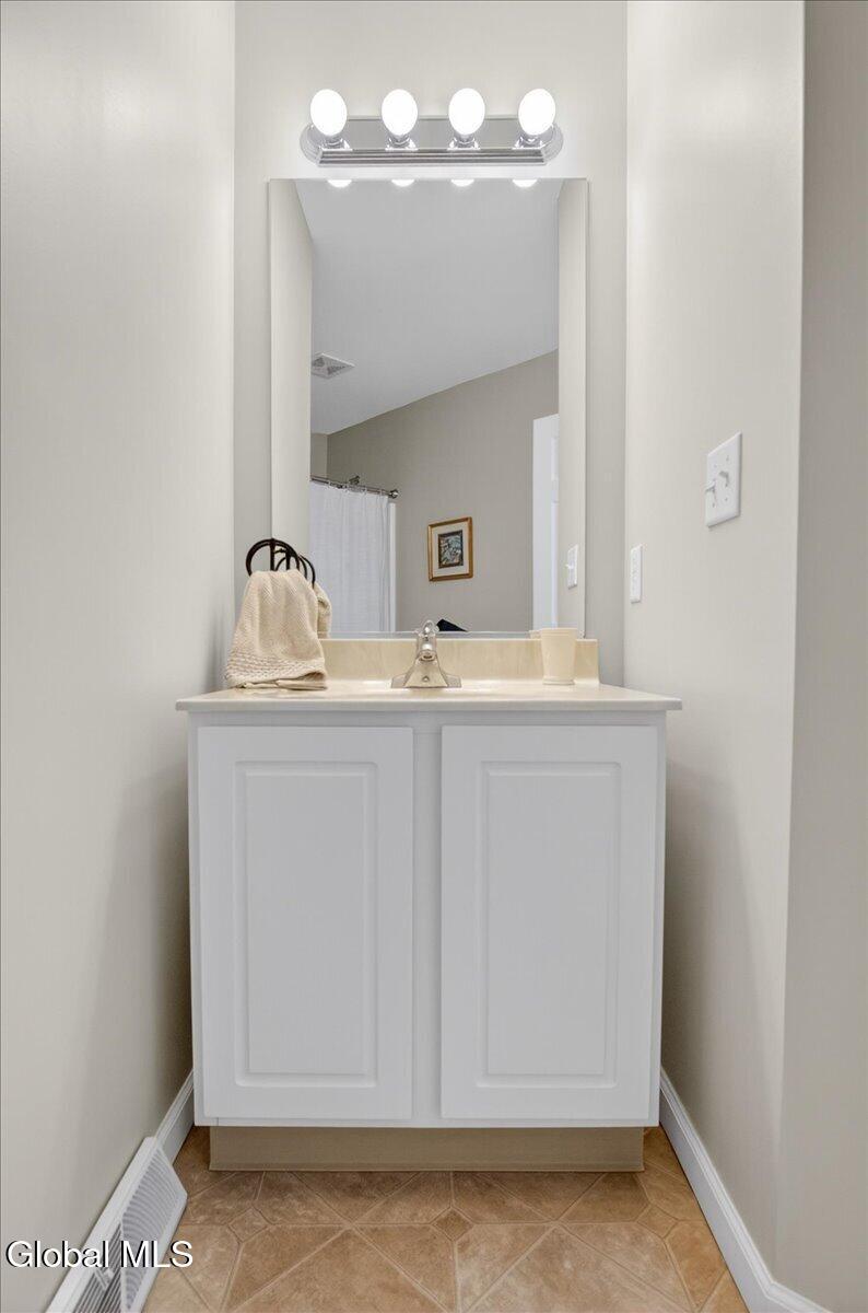 28 Stableford Place Halfmoon, NY 12118 - Photo 39 of 48 16-28 STABLEFORD-33