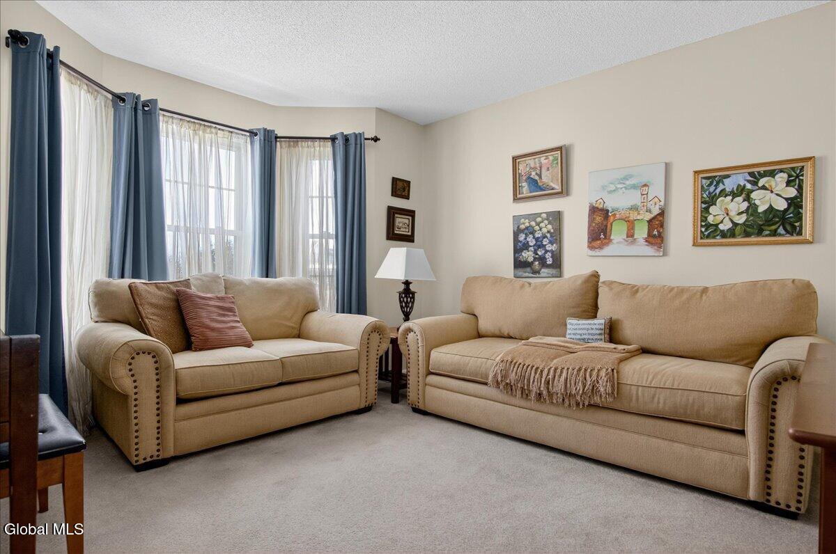 28 Stableford Place Halfmoon, NY 12118 - Photo 8 of 48 47-28 STABLEFORD