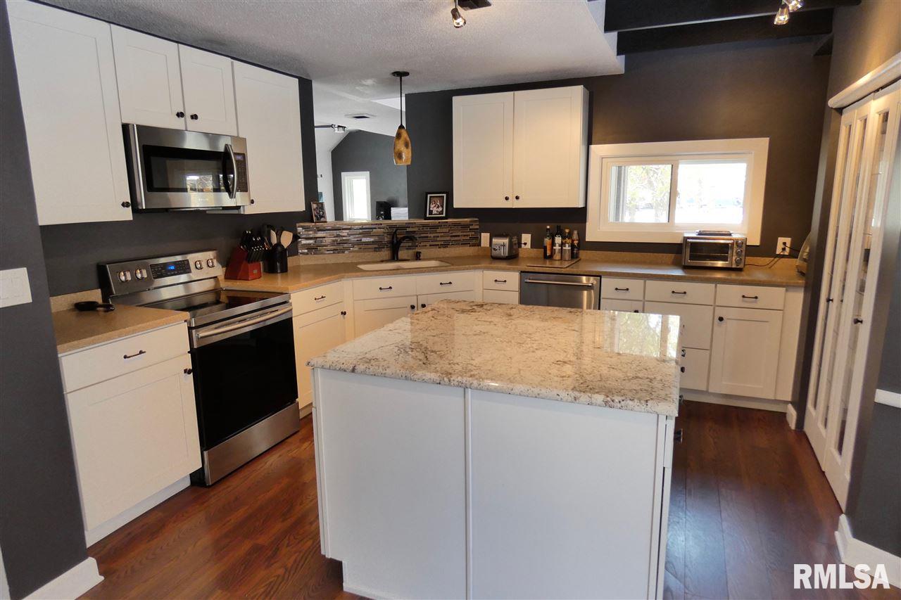 9020 North Frye Road Peoria, IL 61615 - Photo 14 of 34 Gallery Image 14