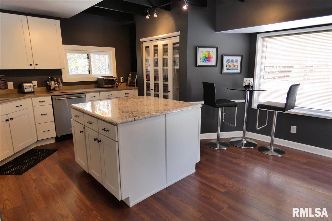9020 North Frye Road Peoria, IL 61615 - Photo 16 of 34 Gallery Image 16