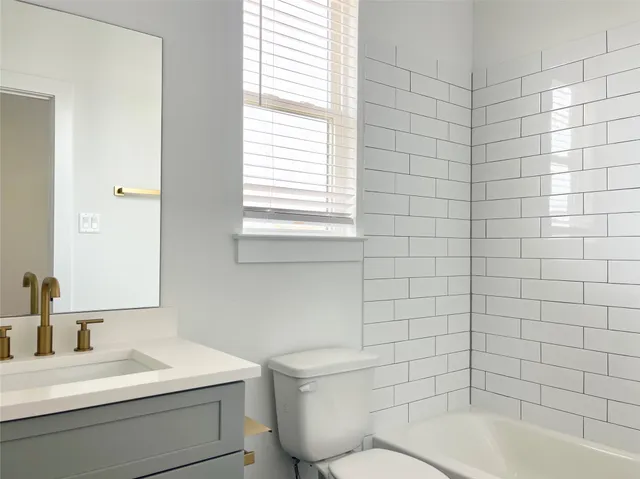 $1,350 | 22214 Dutch Oven Drive, Unit B, Katy, TX 77449