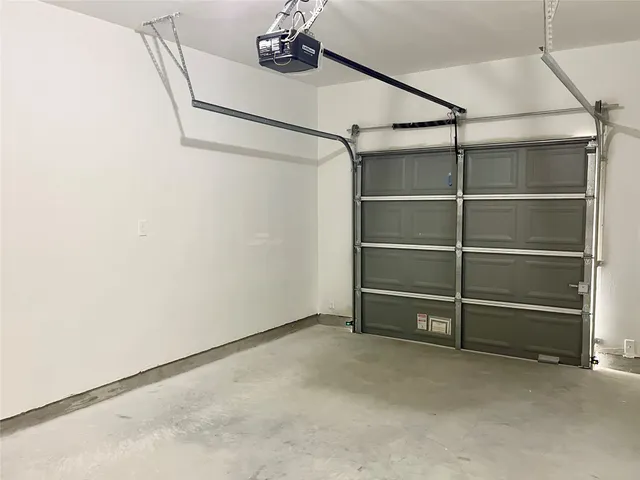 $1,350 | 22214 Dutch Oven Drive, Unit B, Katy, TX 77449