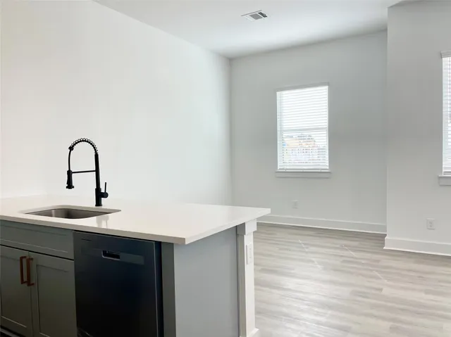 $1,350 | 22214 Dutch Oven Drive, Unit B, Katy, TX 77449