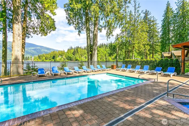 $250,000 | 990 South Lake Whatcom Boulevard, Unit 67, Sedro-Woolley, WA 98284