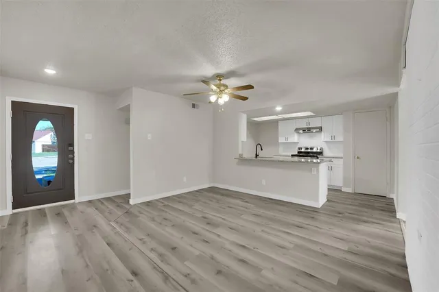 $2,250 | 1011 Elk Grove Drive, Richardson, TX 75081