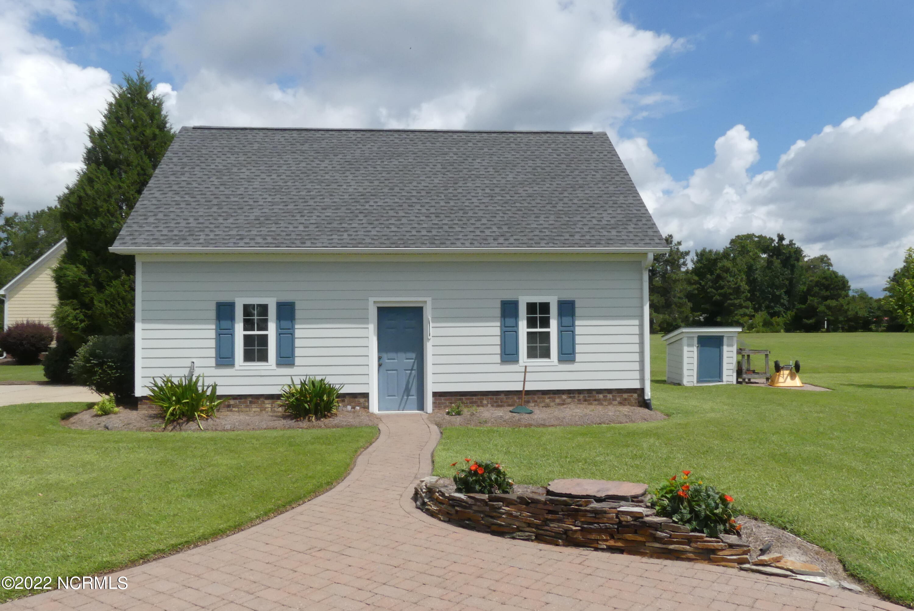 261 Teach's Cove Road Bath, NC 27808 - Photo 35 of 63 Copy of Shop Entrance