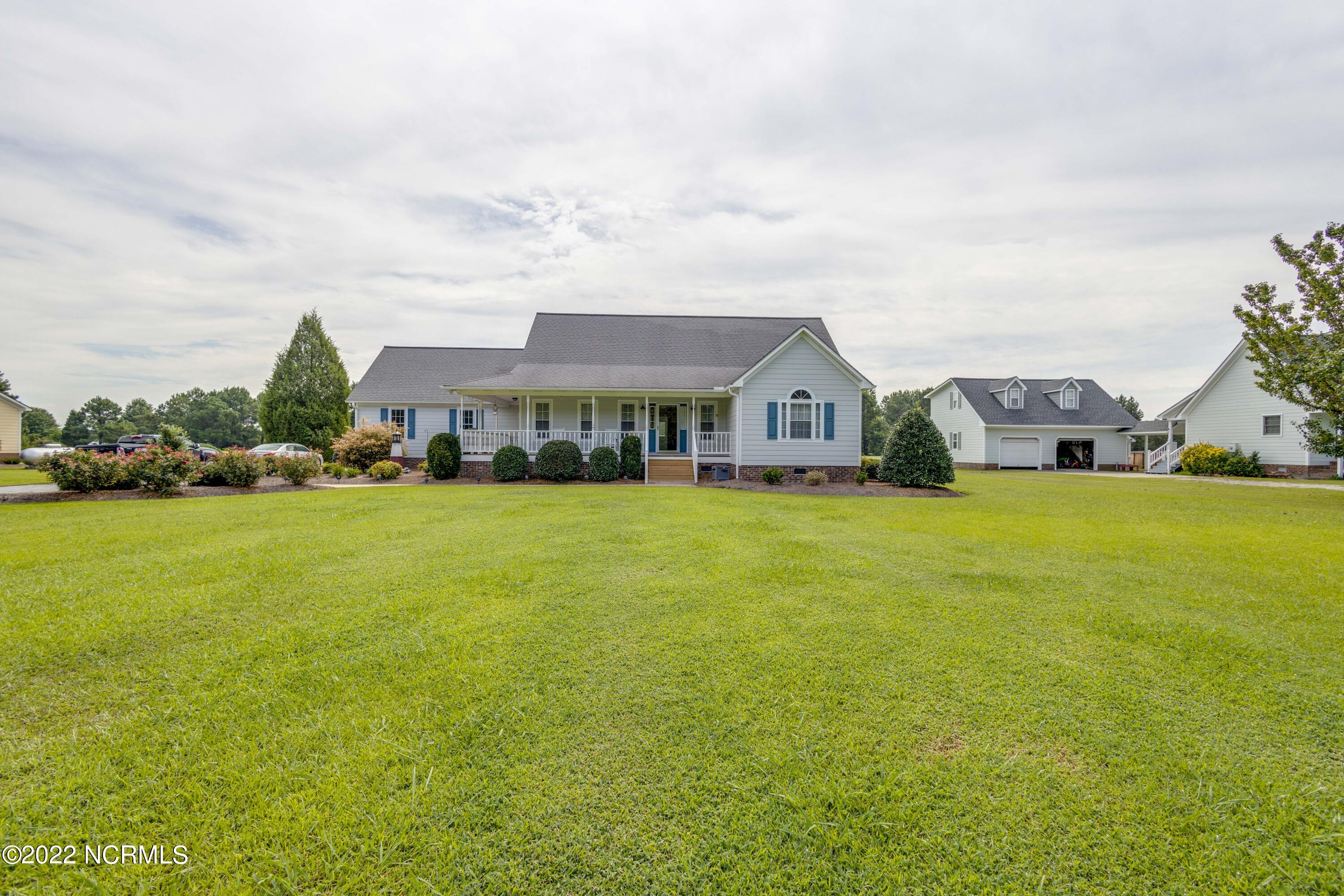 261 Teach's Cove Road Bath, NC 27808 - Photo 4 of 63 frontview
