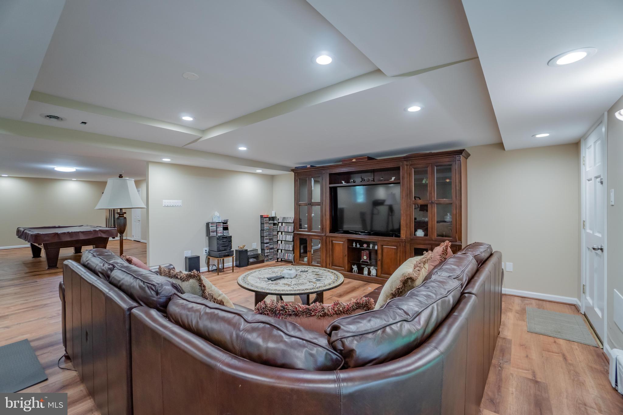 285 Shoemaker Road Huntingdon Valley, PA 19006 - Photo 28 of 46 a large room with a table and chairs