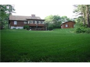 8 Lane Road Pelham, NH 03076 - Photo 2 of 3