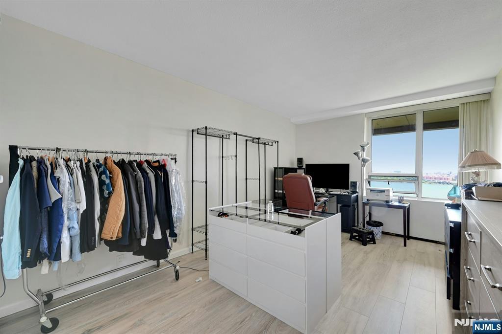 4 Horizon Road, Unit 805 Fort Lee, NJ 07024 - Photo 13 of 16