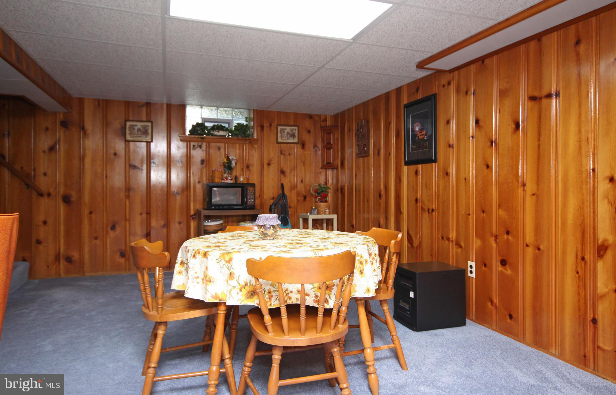 1910 Ridgewick Road Glen Burnie, MD 21061 - Photo 14 of 22 Family Room