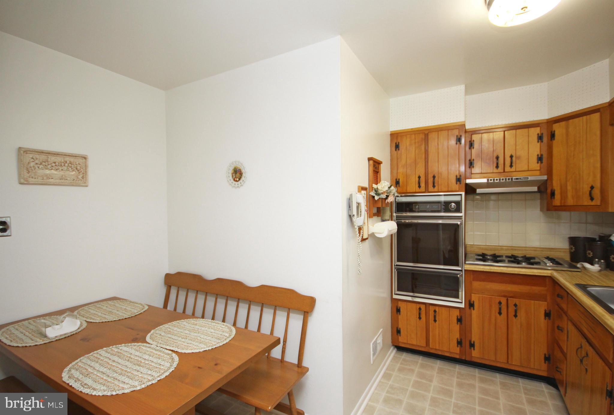 1910 Ridgewick Road Glen Burnie, MD 21061 - Photo 8 of 22 Kitchen