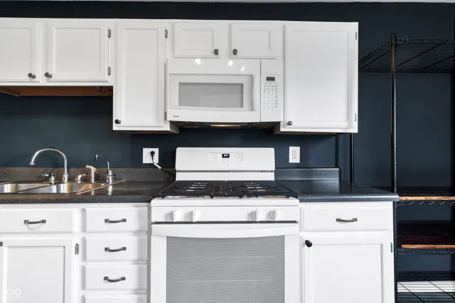 $185,000 | 2702 North Talbott Street, Indianapolis, IN 46205