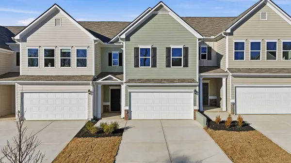 $2,200 | 9431 Cavalier Way, Ooltewah, TN 37363