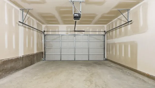 $2,200 | 9431 Cavalier Way, Ooltewah, TN 37363