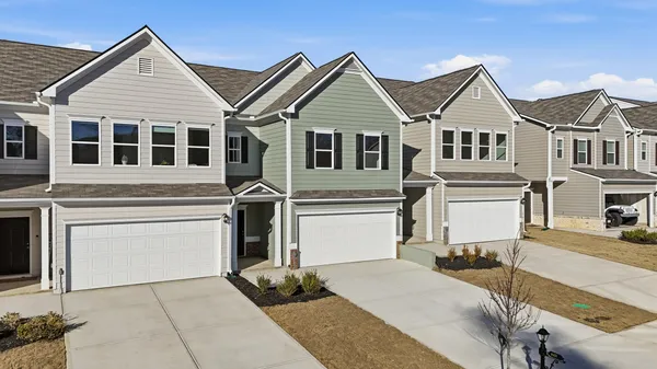 $2,200 | 9431 Cavalier Way, Ooltewah, TN 37363